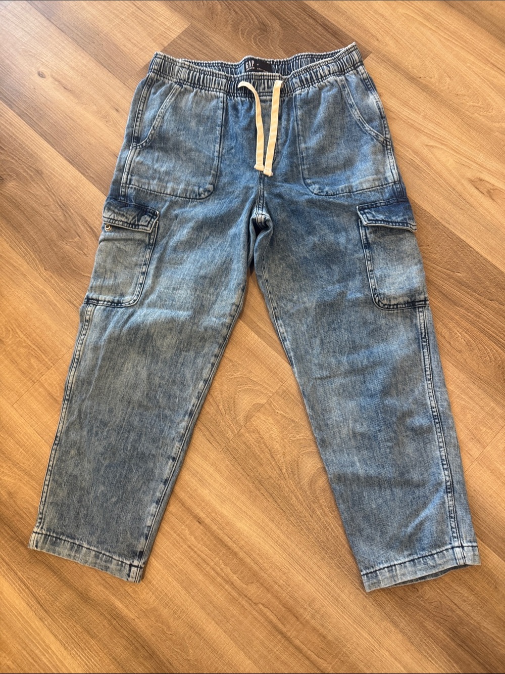 Gap Easy Jean. NWOT.